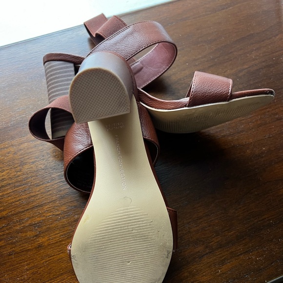 French Connection block heel & cognac leather women’s shoe, size 7 - Picture 2 of 4